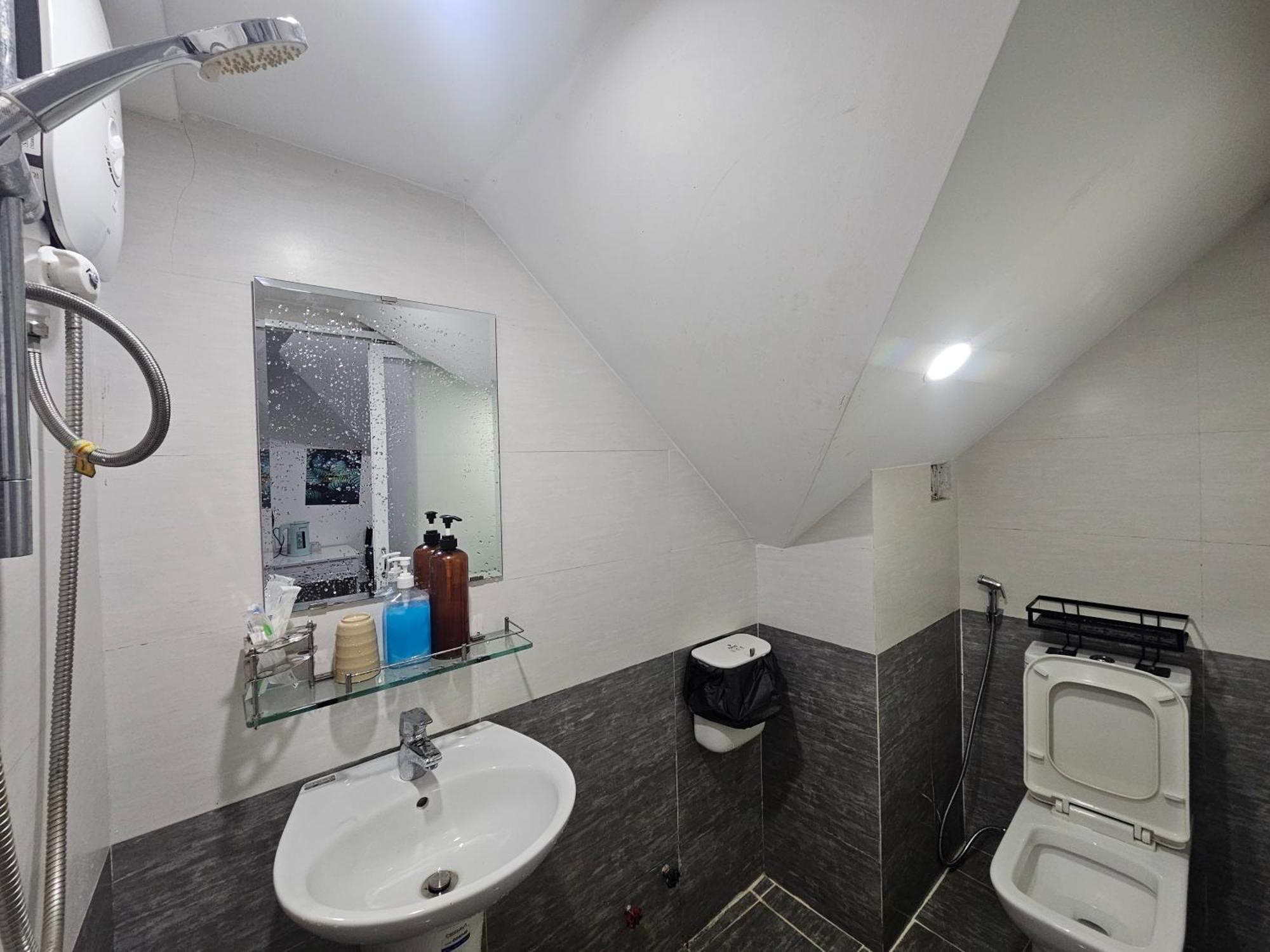 Khoang Lang Atp Hotel Da Lat Quarto foto